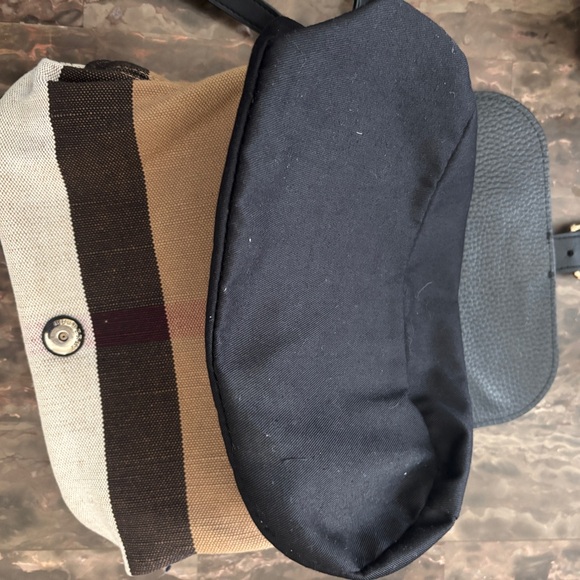 Burberry - Picture 4 of 6